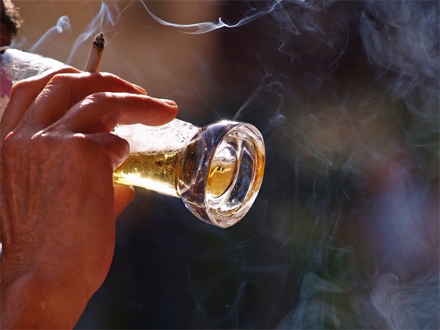 高血粘、抽烟、喝酒-康兴医疗器械官网